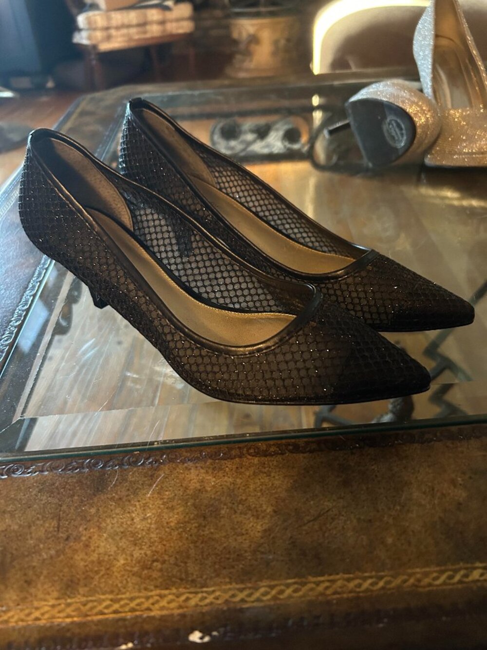Beautiful Adriana Papell Studio Black Glitter Mesh Low Heels
